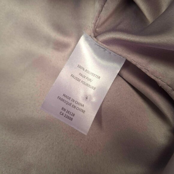 Echo Furry Soft Vest - Picture 2 of 5